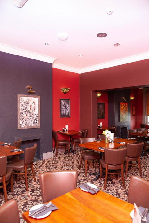Royal Hotel Singleton - Foster Accommodation 3