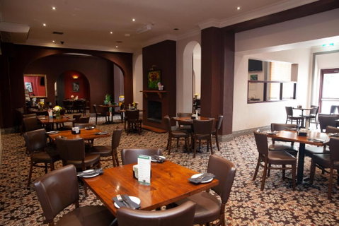 Royal Hotel Singleton - Foster Accommodation 2