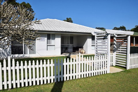 Rudder House - Foster Accommodation 0