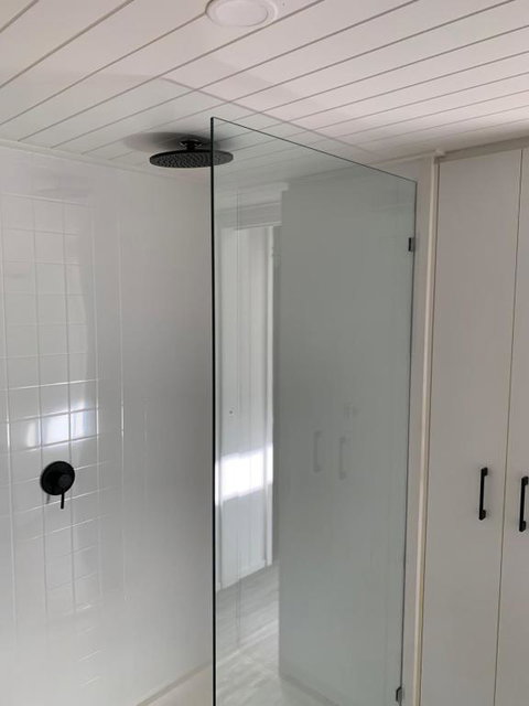 Rustic Retreat - Foster Accommodation 3