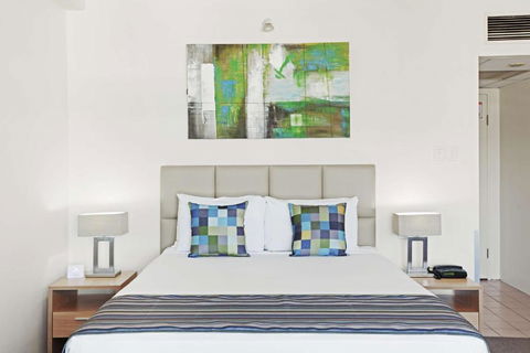 Rydges Esplanade Resort Cairns - Foster Accommodation 0