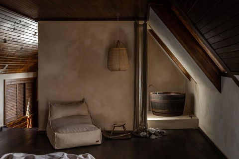 SABI Award Winning Designer Cabin - Foster Accommodation 0