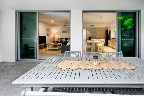 Saffire Seaside Serenity - Foster Accommodation 1