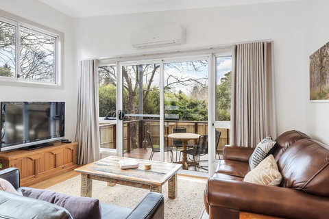 Sahaja Cottage Wentworth Falls - Foster Accommodation 3