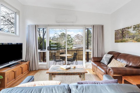Sahaja Cottage Wentworth Falls - Foster Accommodation 2