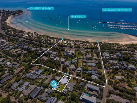 Salt Air Beach Retreat - 280m Walk To Foreshore, Check Out 5pm Sunday! - Foster Accommodation 1