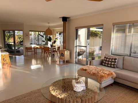 Salt - Foster Accommodation 0