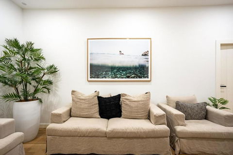 Salt Life By The Point On Warilla Beach - Foster Accommodation 3