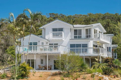 Salt Spray - Foster Accommodation 0