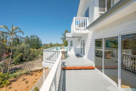 Salt Spray - Foster Accommodation 2