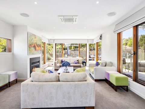 Saltwater Sorrento - Foster Accommodation 1