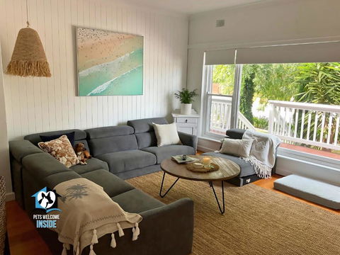 Saltwater Sunsets Seaside Haven With Ocean Views - Foster Accommodation 1