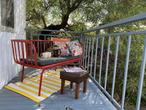 Salty Grape Apartments - Foster Accommodation 2
