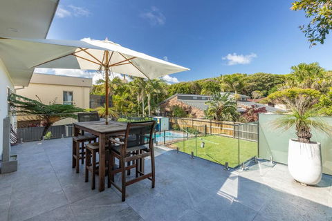 Salty Sea Beach House - Foster Accommodation 3