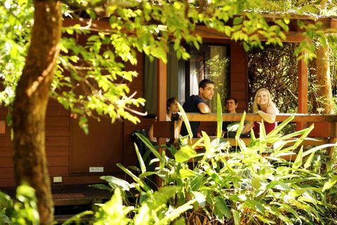Samurai Beach Bungalows - Port Stephens YHA - Foster Accommodation 0