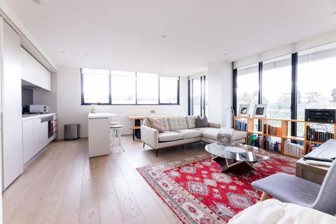 Sanctuary-Effortless City Escape - Foster Accommodation 2
