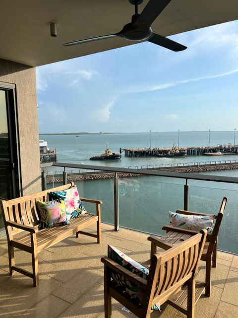 Sea Pearl Apartment At Waterfront - Foster Accommodation 0