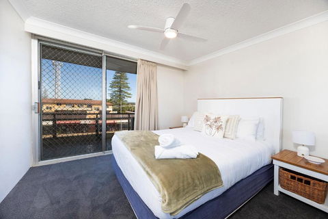 Sandbar 201 - Foster Accommodation 2