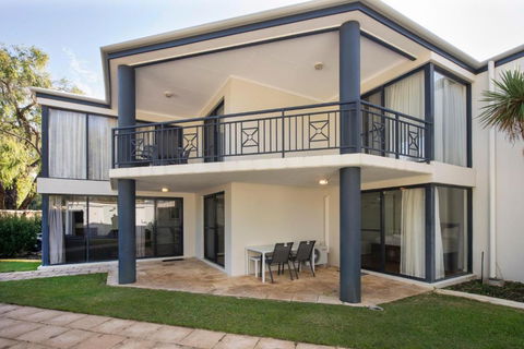 Sandbar Cape View Resort - Foster Accommodation 0