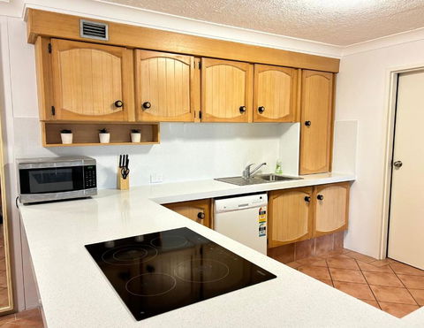 Sandbar Unit 402 - Foster Accommodation 2
