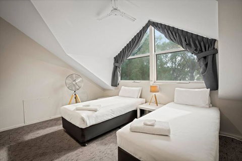 Sandblu: Resort Villa On The Beach - Foster Accommodation 1