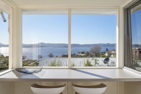 Sandcastle At Sandy Bay Perfect Location Views - Foster Accommodation 1
