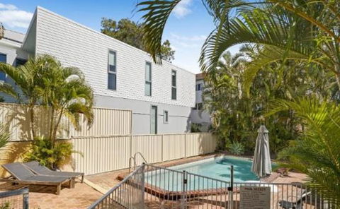 Sanderling Miami - Hosted By Burleigh Letting - Foster Accommodation 1