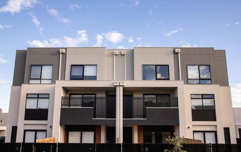 Sandford Estate - Luxury Living In Carrum Downs - Foster Accommodation 2