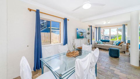 Sandilands 2 - Foster Accommodation 1