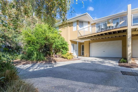 Sandpiper 5 - Close To Town And Beach - Foster Accommodation 0