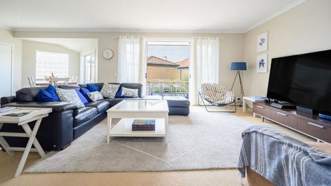 Sandpiper 9 - Close To Town And Beach - Foster Accommodation 2