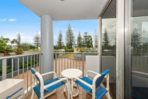 Sandpiper Broadbeach - Foster Accommodation 2