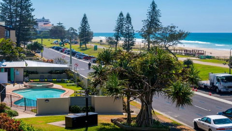 Sandrift Beachfront Apartments - Foster Accommodation 1