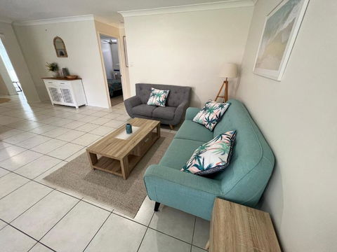 Sandstone Point 4-bedroom Home - Foster Accommodation 1