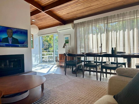 Sandy Bay Haven - Foster Accommodation 2