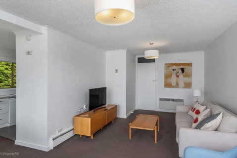 Sandy Bay Waterfront - Foster Accommodation 3