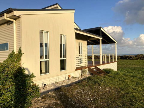 Sandy Bottoms Beach Escape - Foster Accommodation 0