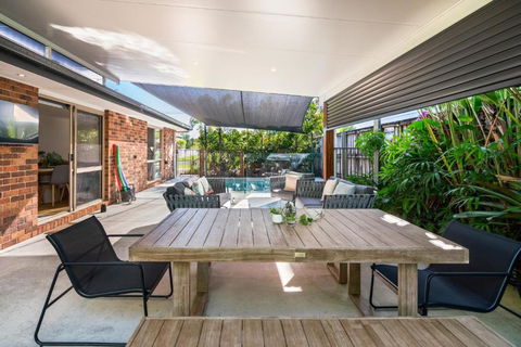 Sandy Dunes Retreat Pet-Friendly Wurtulla Home - Foster Accommodation 1