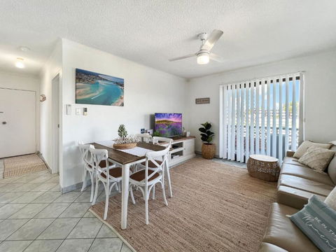 Seabreeze 7 - Foster Accommodation 1