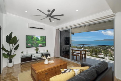 SEA-Renity On Castle Hill - Foster Accommodation 1