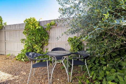 Scarborough Waterfront 2-bedroom Cottage - Foster Accommodation 3