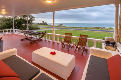Seascape Beach House - Foster Accommodation 0