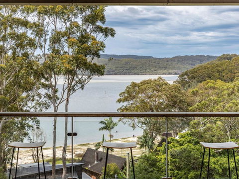 Seashells Lakeside Holiday Perfection - Foster Accommodation 0