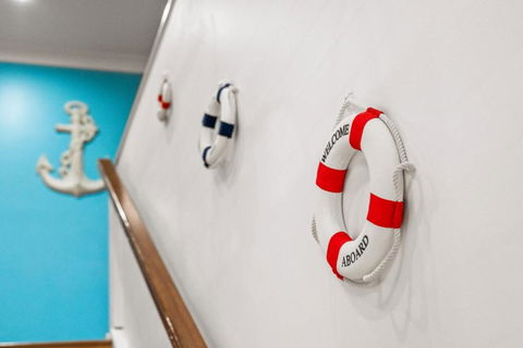 Seaside Living, Family Style! - Foster Accommodation 3