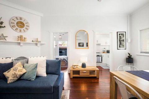 Seaview No 6 Henley Beach Wifi - Foster Accommodation 3