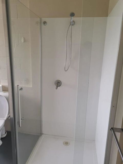 Self Contained Unit Upstairs - Foster Accommodation 2