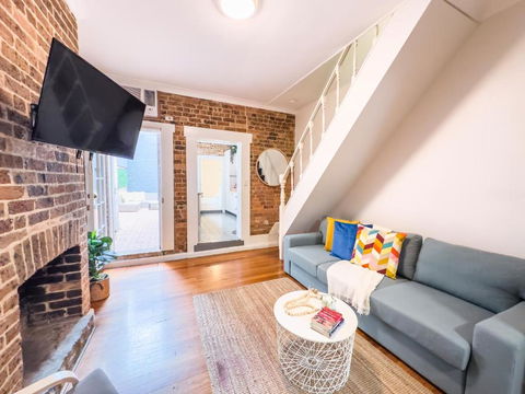 Serenity Home In The Heart Of City - Foster Accommodation 0