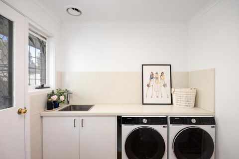 Shine Carrum Down - Family Oasis With Heated Pool - Foster Accommodation 3