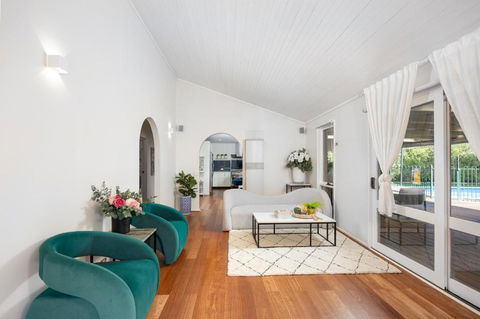 Shine Carrum Down - Family Oasis With Heated Pool - Foster Accommodation 0