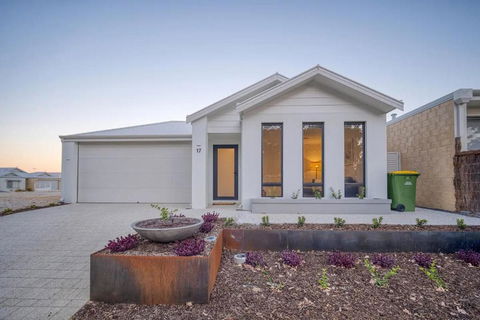 Shoreacres Retreat - Your Next Holiday In Paradise - Foster Accommodation 0